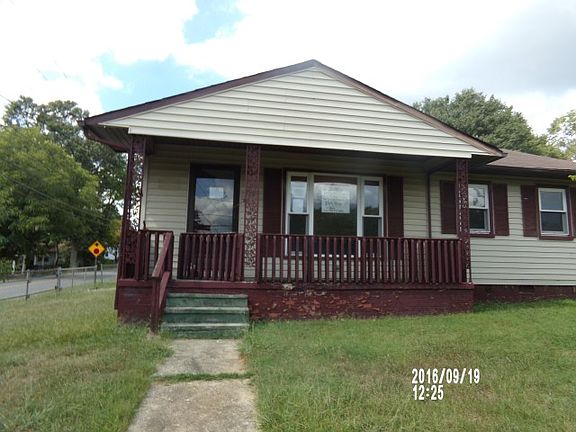 5th image of 901 Green Circle Dr