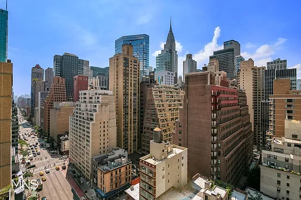 Rented by MNS Marketing | media 28