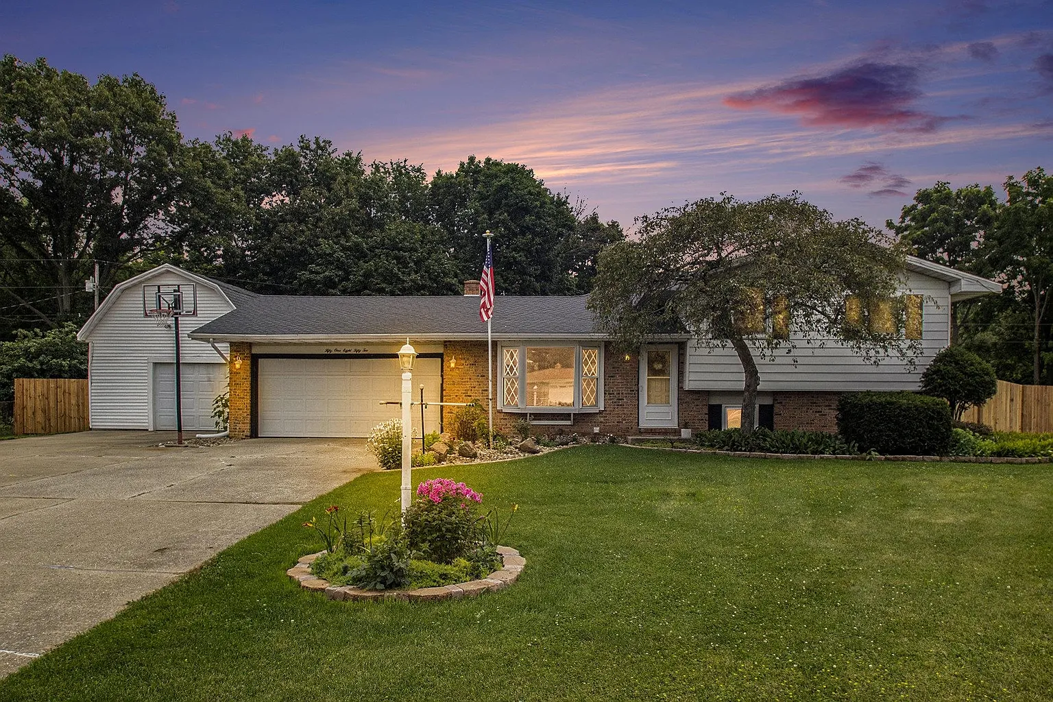 51852 Cheryl Dr photo 1