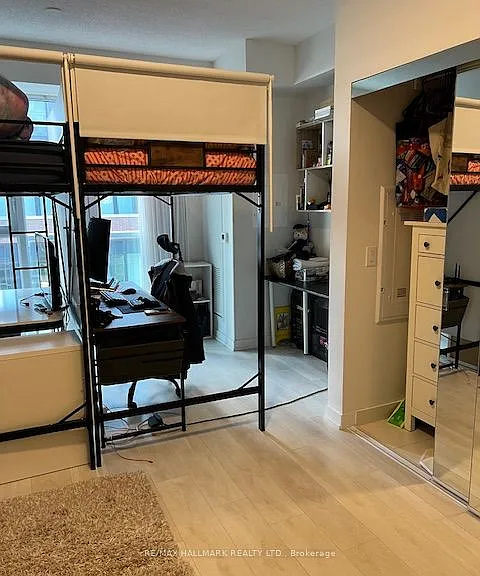 20 Richardson St #1008 — Photo 5