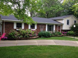 2500 Hubert Rd, Brighton, MI