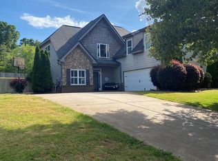 195 Dinsmore Dr, Colbert, GA 30628