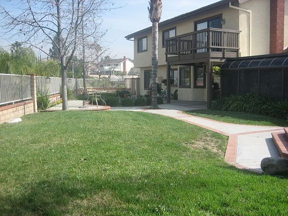 Large Rear Yard