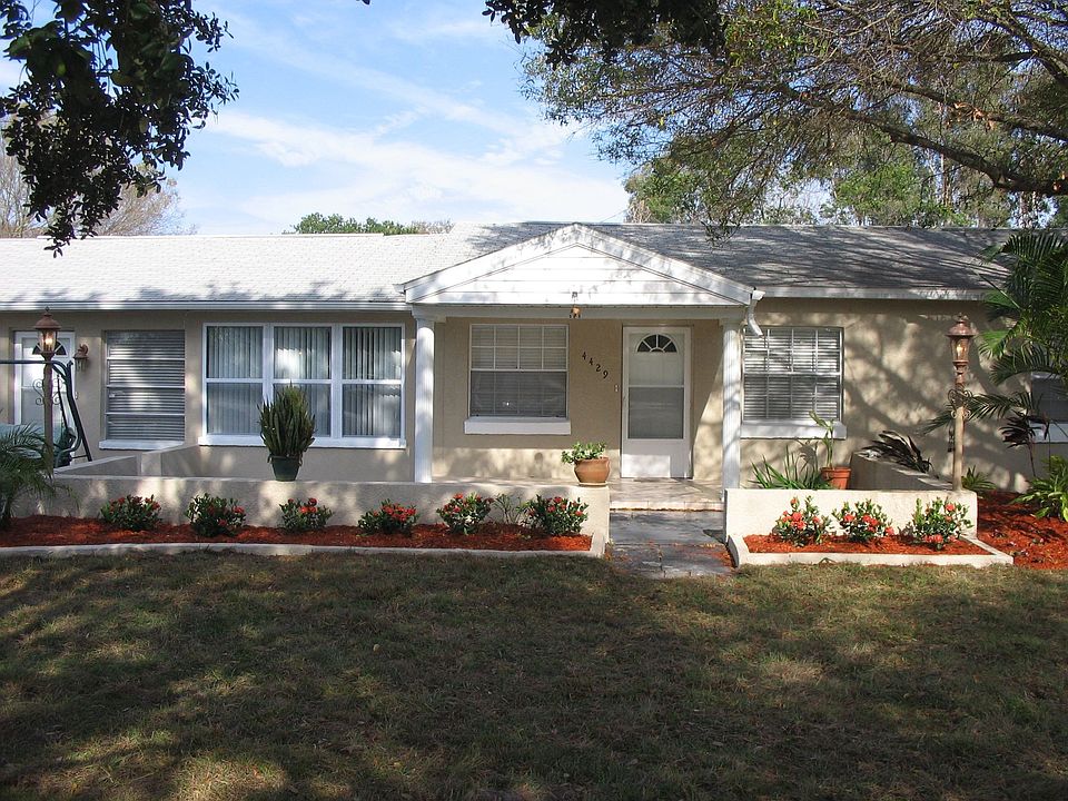 4429 Lawn Ave