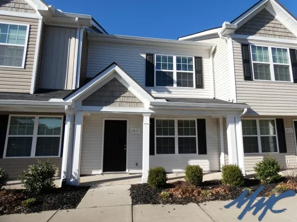 1511 Orange Ct, Murfreesboro, TN