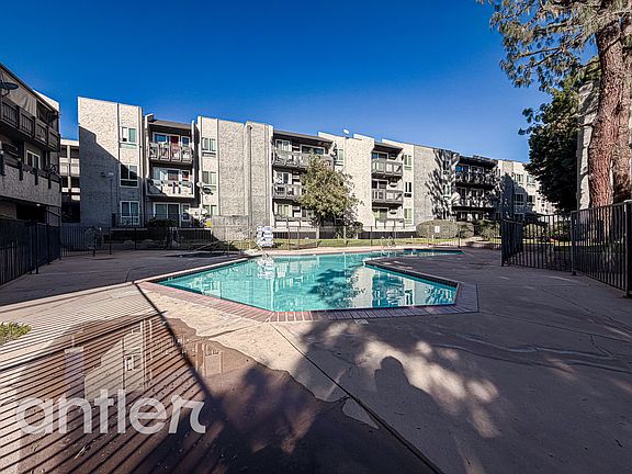 3rd image of 9011 Tobias Ave #D140