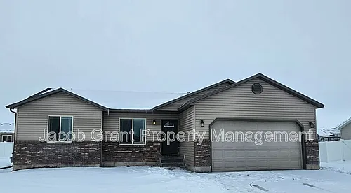 3030 Golden Rod Dr Photo 1