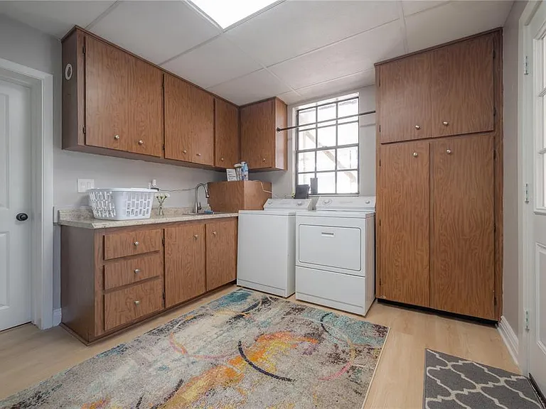 2916 W Collins St — Photo 28