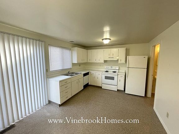 4th image of 7544 Mount Whitney St
