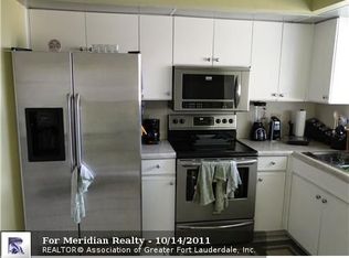 1200 SW 111th Ave, Pembroke Pines, FL 33025