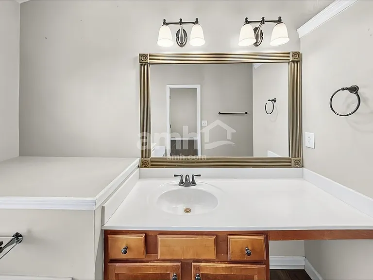 304 Woodland Pass — Photo 12