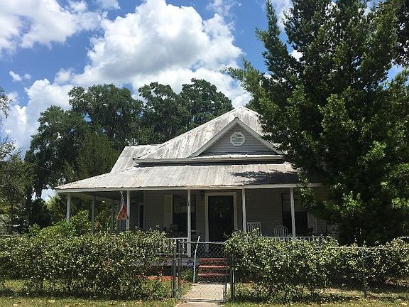2nd image of 10622 Kendrick St