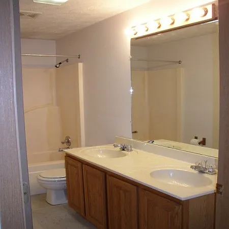 86 Bowery St #3