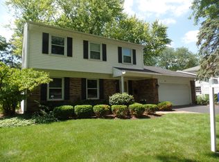 1545 Swallow St, Naperville, IL 60565