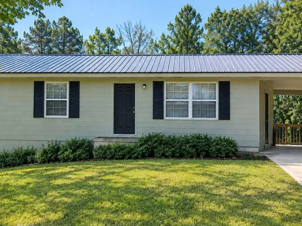 1333 Fernwood Dr, La Fayette, GA 30728