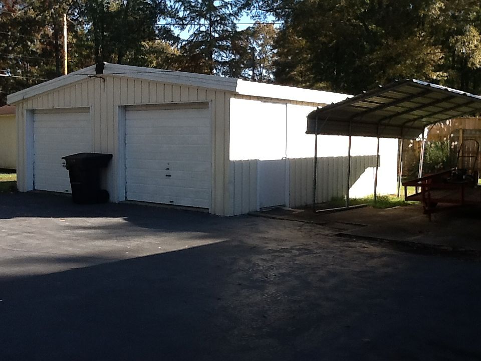 2nd image of 608 Cumberland Ave