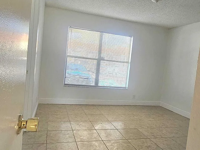 1641 Balfour Point Dr #A — Photo 5