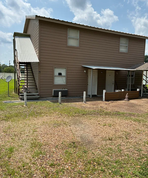 15090 Highway 165 S #1