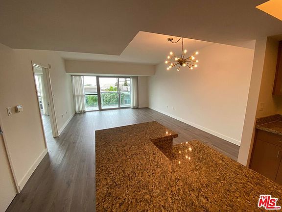 4th image of 13700 Marina Pointe Dr Unit 506