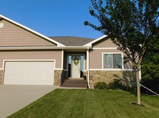 4617 S Lakeport St, Sioux City, IA 51106