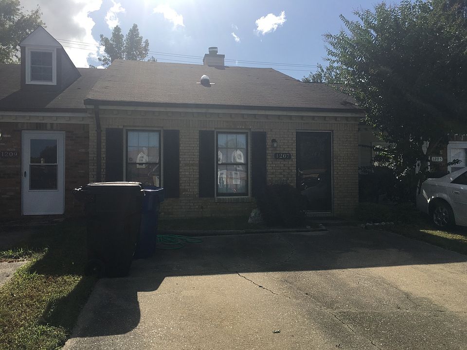 1st image of 1207 Haig Cir