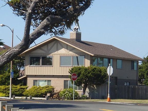 2nd image of 955 N Pebble Beach Dr