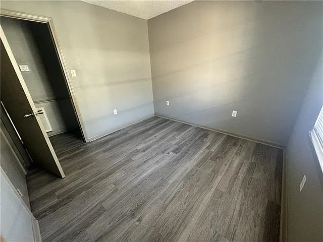 105 Wells Dr — Photo 9