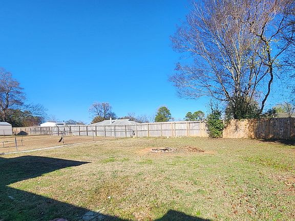 4th image of 437 Glade Park Dr