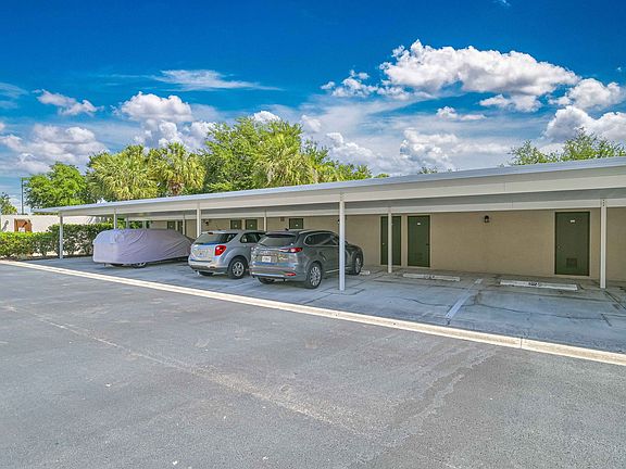 2nd image of 19960 Barletta Ln Unit 1024