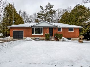 41 Beaufort Cres, Tiny, ON L9M 0B8