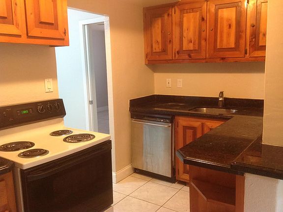 3rd image of 2520 NE 182nd St