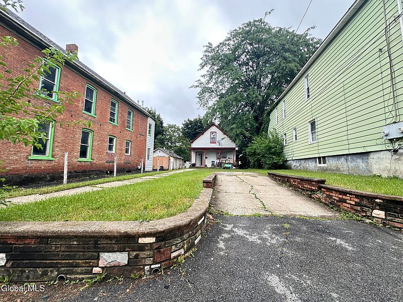 2nd image of 565 Nott Street