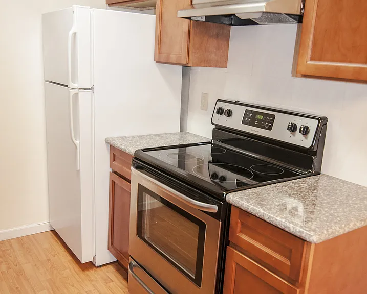 936 Kiely Blvd #J — Photo 3