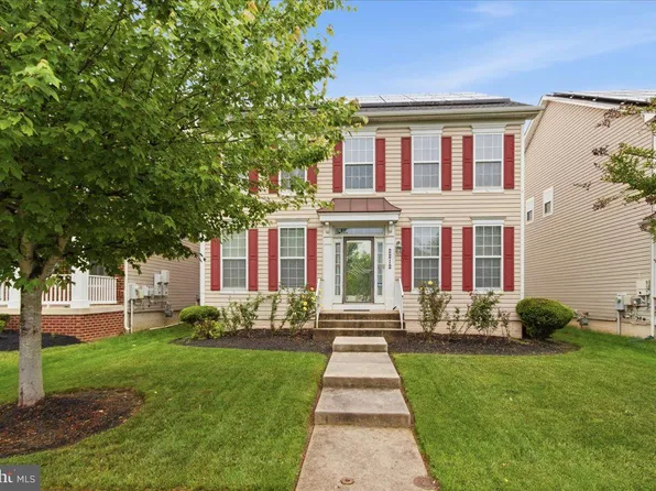 2212 Saint Josephs Dr, Bowie, MD 20721