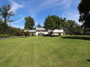 17 Grouse Rd, Hillsborough, NJ 08844