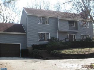 7 Old Stevens Ln, Voorhees, NJ 08043