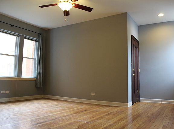 3rd image of 4421 N Whipple St APT 1A