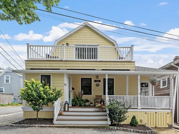 32 Maple Ave, Nahant, MA 01908