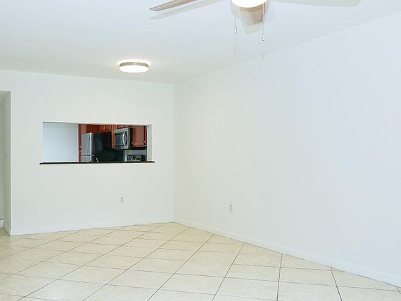 5th image of 11390 SW 2nd Ct