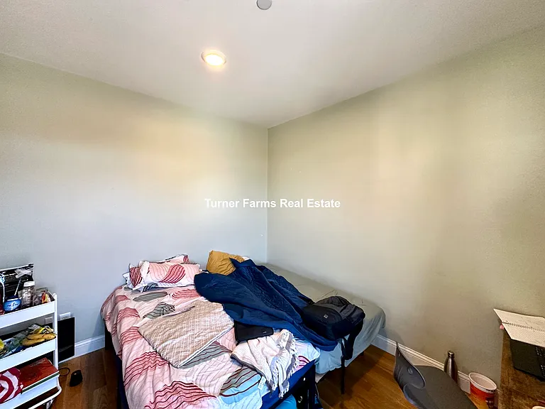 10 Roxbury St #5A — Photo 12