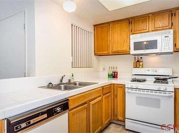3rd image of 45 Stenner St APT F