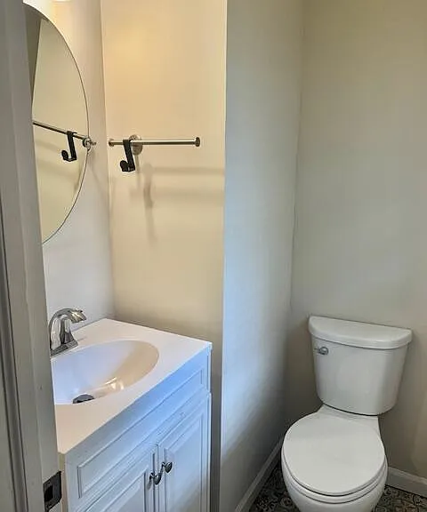 2730 Lakewood Dr — Photo 10