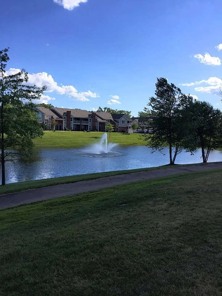 2 bed, 1592 sqft, $1,990 — Photo 1