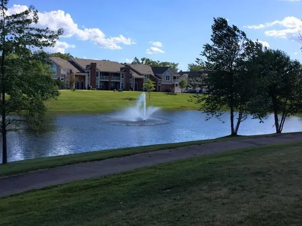 2260 Leighton Dr, Shelby Township, MI 48317
