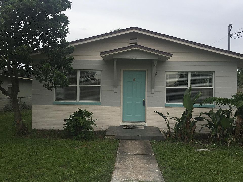 1st image of 738 2nd Ave S