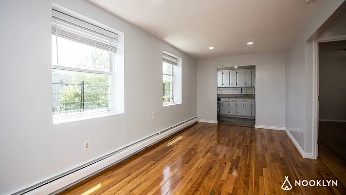 Rented by Nooklyn NYC LLC | media 17