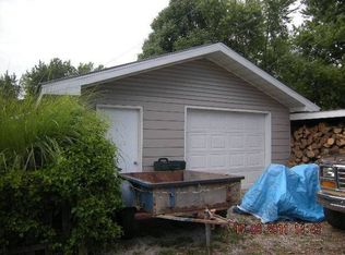 408 NW 1st St, Casey, IL 62420