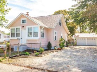 114 W Delaware Pkwy, Villas, NJ 08251