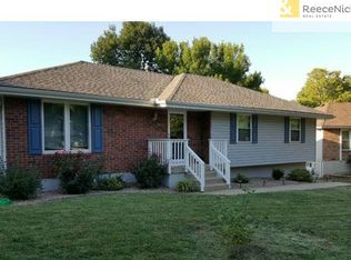 3109 SW Woods Chapel Ct, Blue Springs, MO 64015