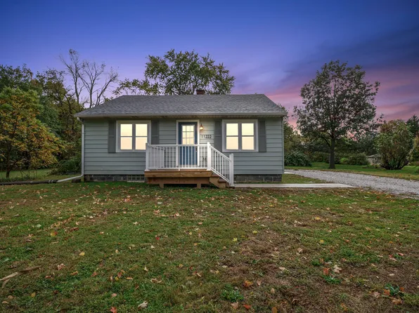11222 Coulter Rd, Westville, IN 46391
